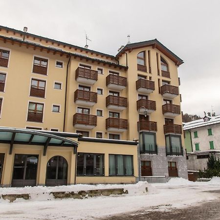 Ferienwohnung Monolocale In Centro A Madesimo Exterior foto